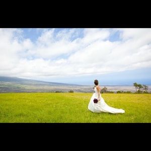 Meet your Posher, Anuhea